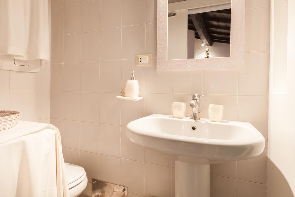Casa Serena Rome Room photo